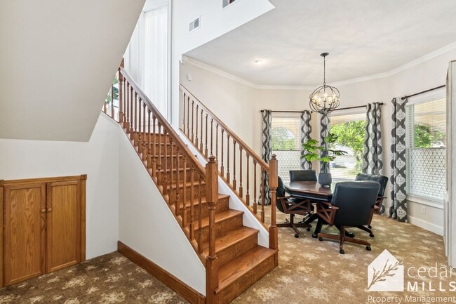 Foto del edificio - EXTRAORDINARY historic rental opportunity ...