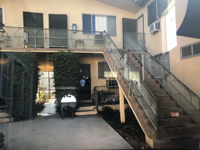 Building Photo - 5051 Woodman Ave