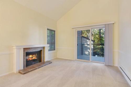 Building Photo - 2 bedroom in Bellevue WA 98007