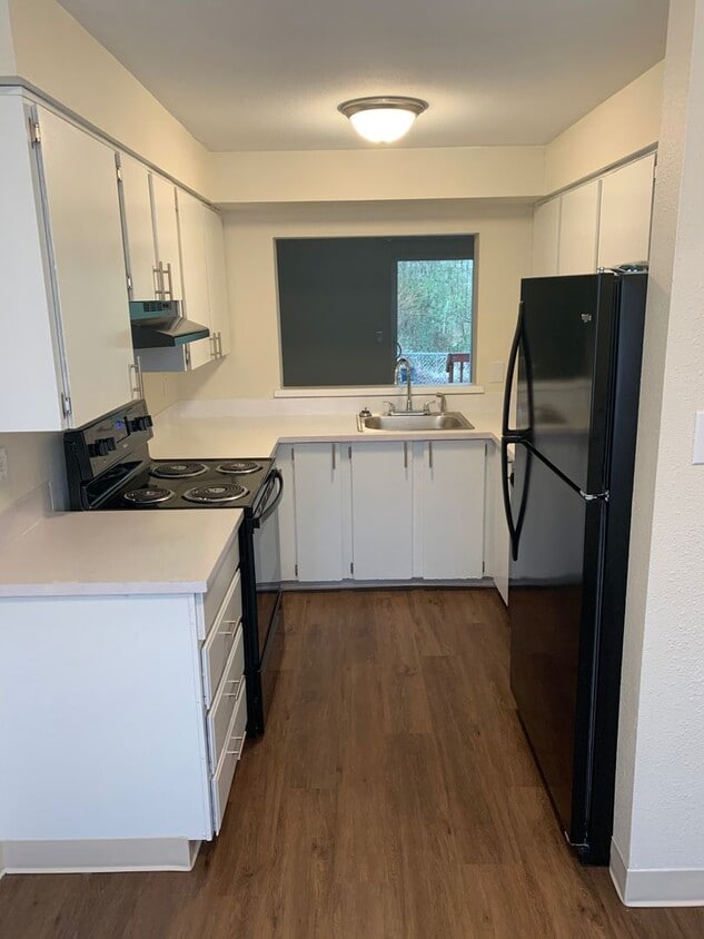 Primary Photo - Park Apartments