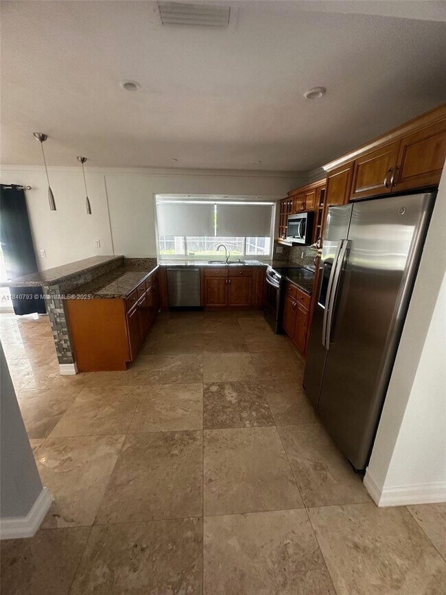 Foto del edificio - 3 bedroom in Hollywood FL 33021