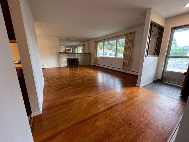 Building Photo - 3728 W Delbert Ave