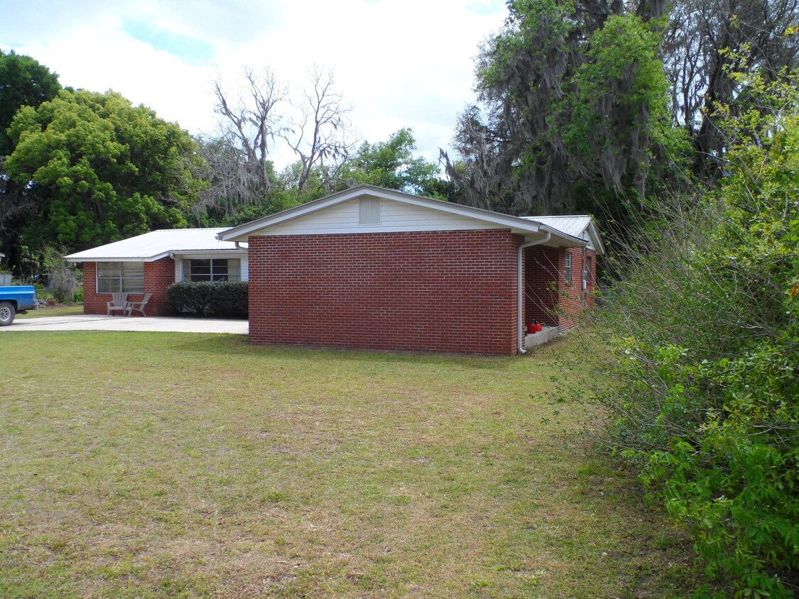 109 Carole Rd, Palatka, FL 32177 House Rental in Palatka, FL