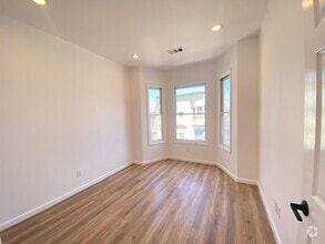 Building Photo - 1080-1082-1082 Capp St