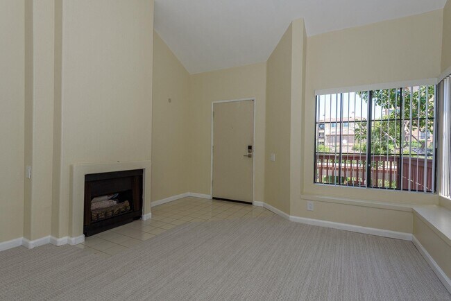 Foto del edificio - 4059 Carmel View Rd
