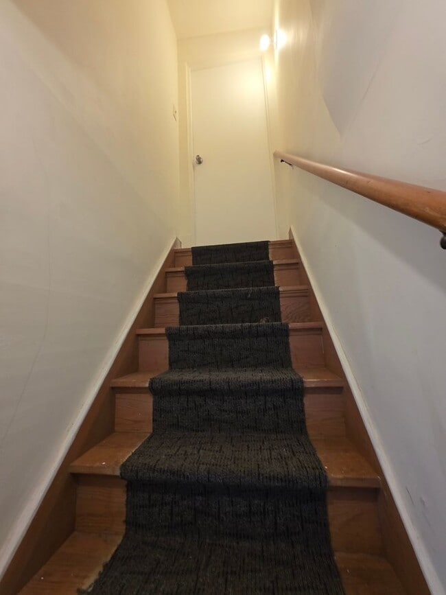 Building Photo - 1715 Marshall St