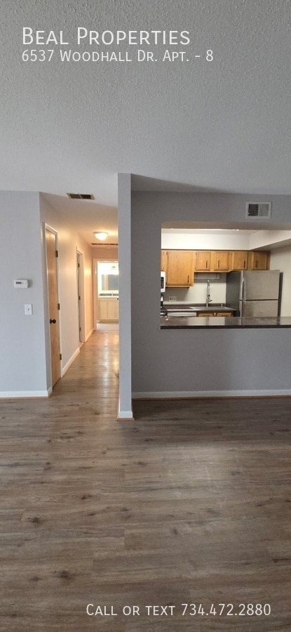 Building Photo - 6537 Woodhall Dr