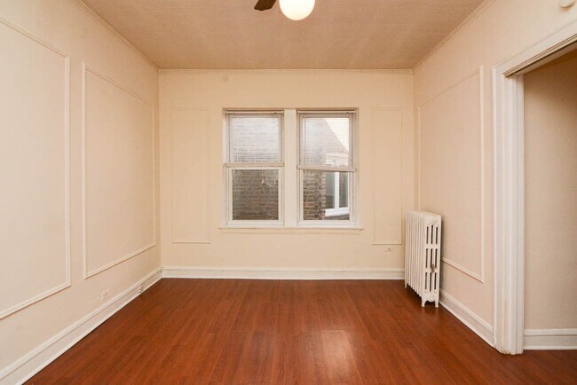 Foto del edificio - 2830 N Burling St