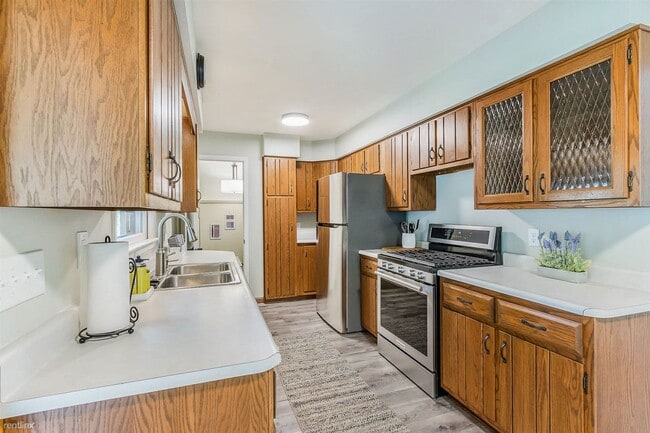 Building Photo - 3 br, 1.5 bath House - 5649 N Sprinkle Rd