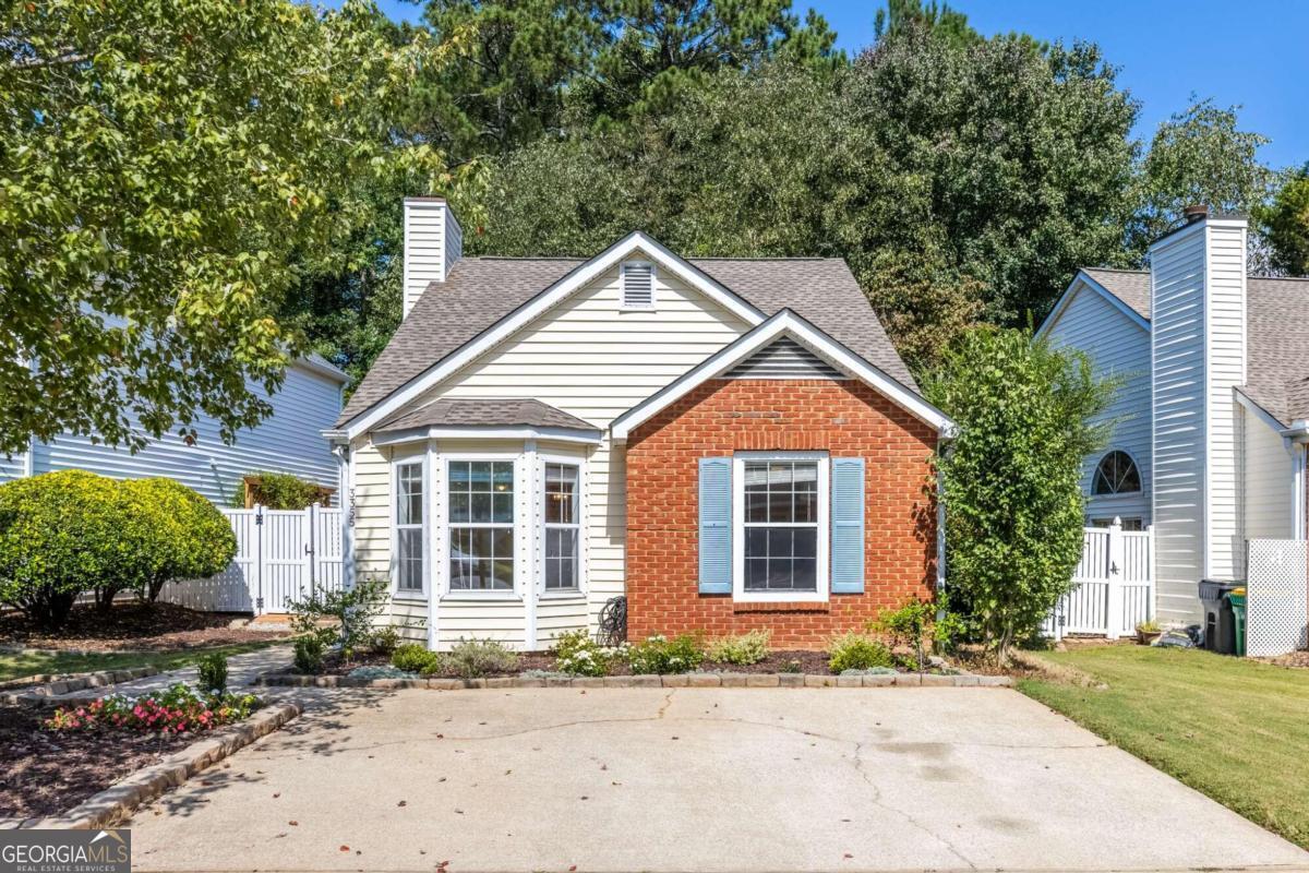 Foto principal - 3355 Jones Ferry Ln