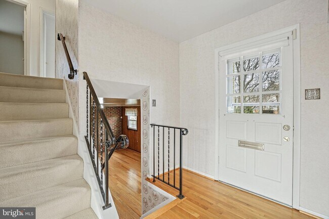 Foto del edificio - 6106 Rivanna Dr