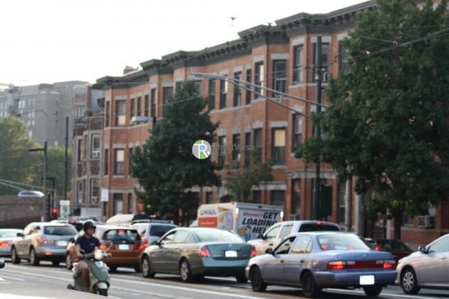 Building Photo - 887 Huntington Ave