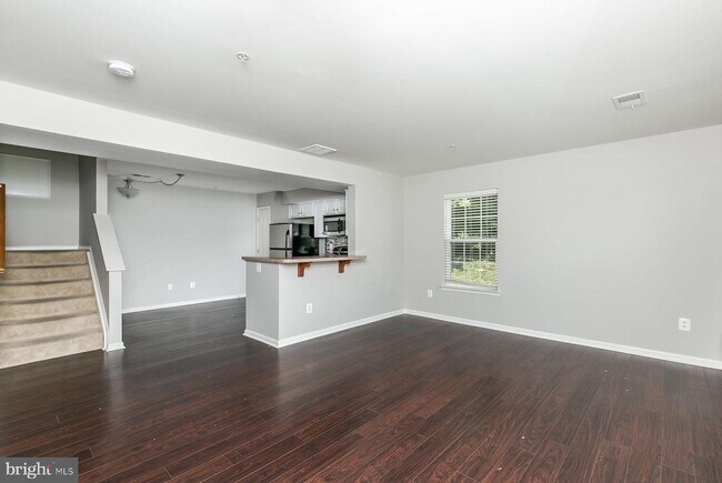 Foto del edificio - 6478 Cornwall Dr