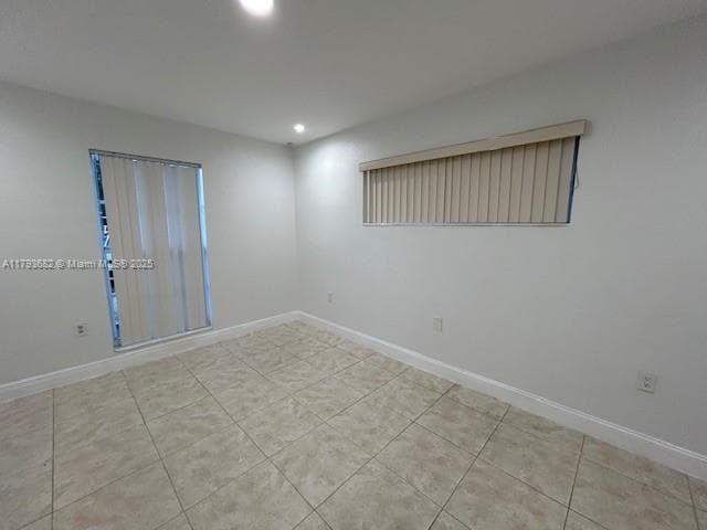Foto del edificio - 380 NE 113th St