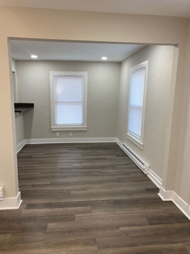 Foto del edificio - Freshly Renovated 2BR Duplex in the Heart of Portsmouth!