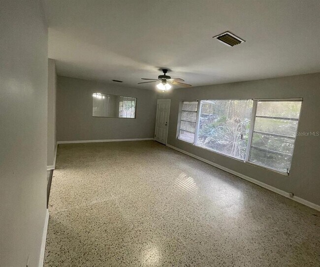 Foto del edificio - 3811 SW 20th St