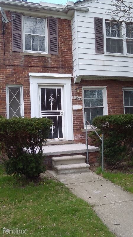 Primary Photo - 17164 Evergreen Rd