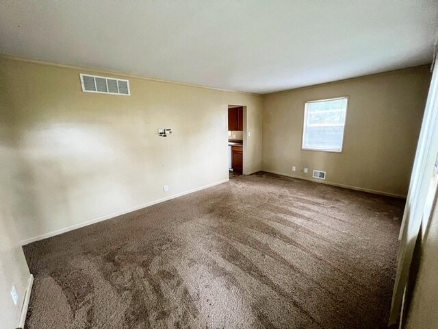 Foto del edificio - 7914 E 48th St