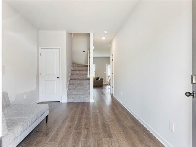 Foto del edificio - 7115 Chara Ln