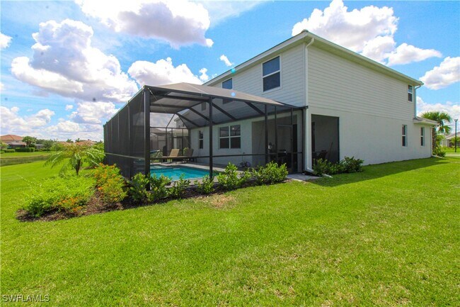 Foto del edificio - 2213 Avocado Ln