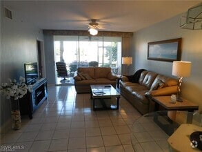 Building Photo - 4920 Deerfield Way