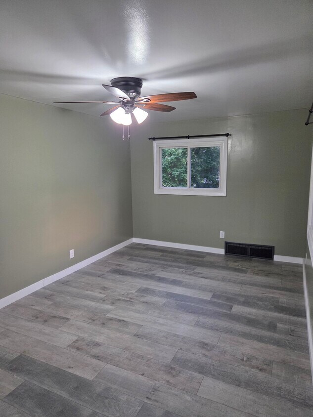 Foto principal - 748 Little Deer Creek Valley Rd