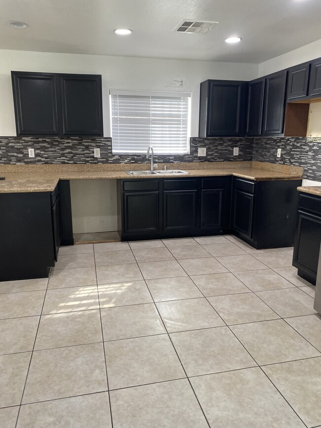 Building Photo - 4187 Story Rock St