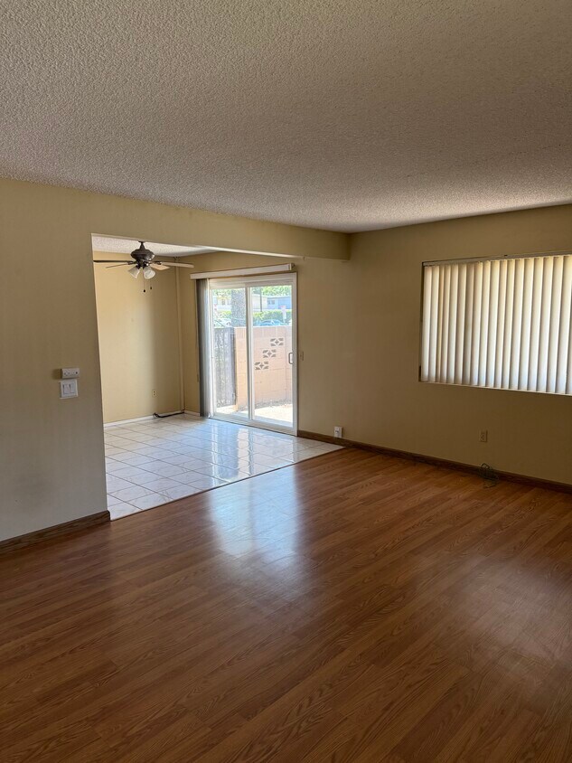 Foto del edificio - 11782 Garden Grove Blvd