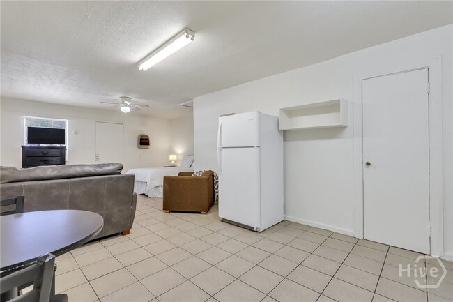 Building Photo - 5013 Ogeechee Rd