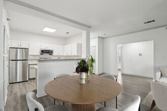 Building Photo - Toscana at Sonterra