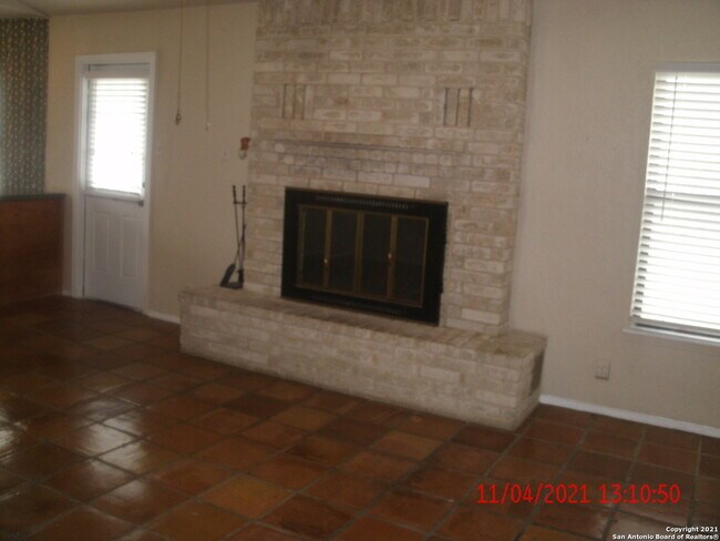 Building Photo - 5715 Oolooteka Dr