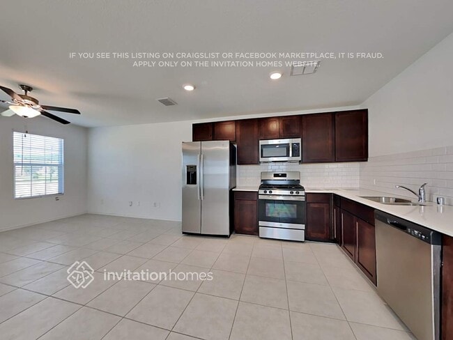 Building Photo - 3224 Crestone Dr