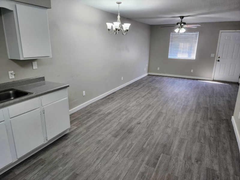 Foto principal - 590 W 18th Ave