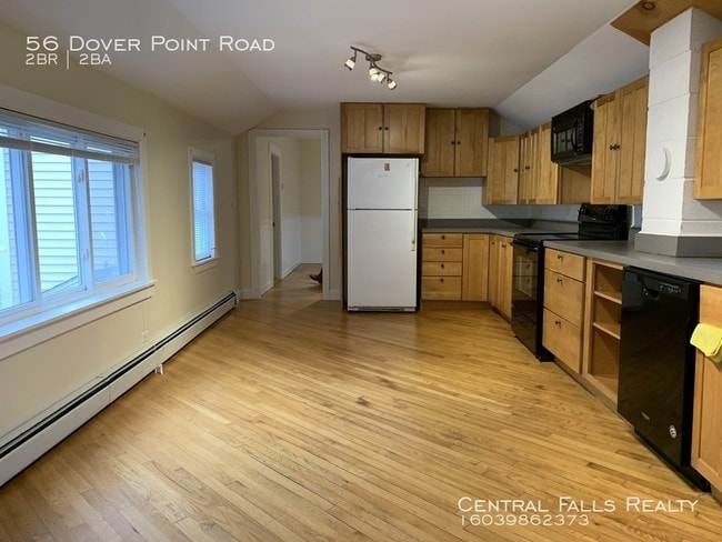Building Photo - Single Family Home! Available Now !