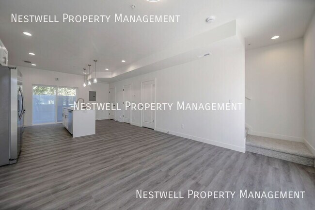 Building Photo - 805 S 800 W