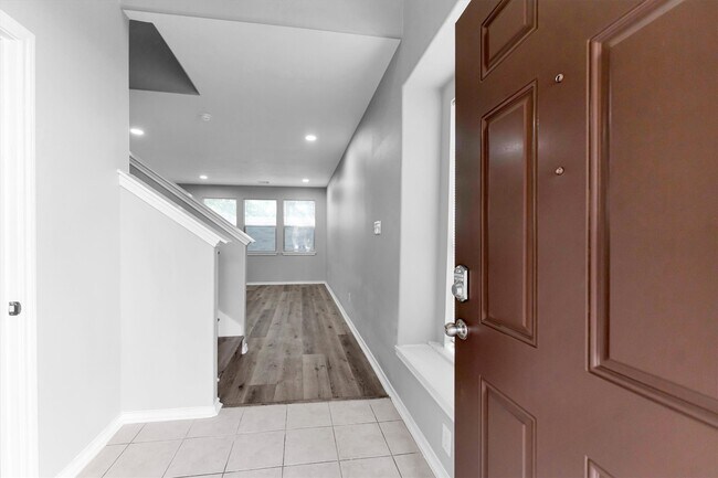 Foto del edificio - 16007 Sandy Path Ln
