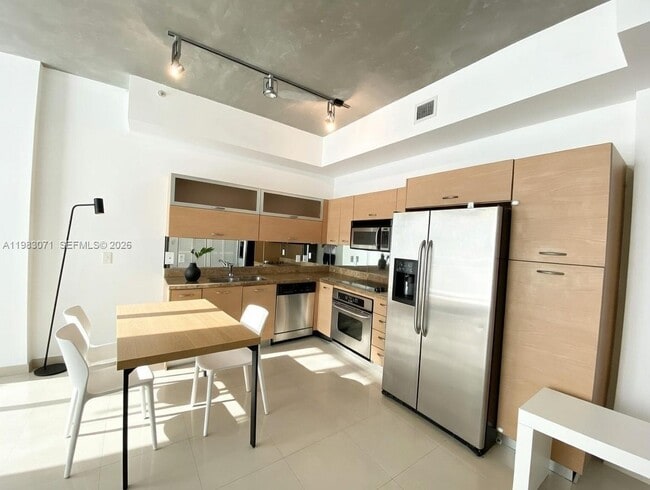 Building Photo - 2275 Biscayne Blvd