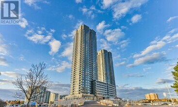 Building Photo - 1 Promenade Cir