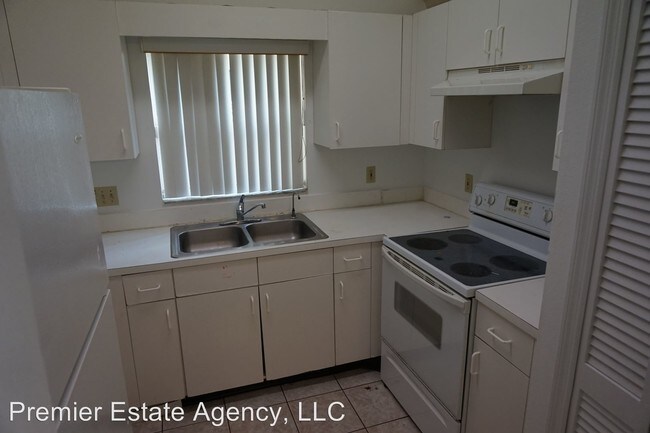 Foto del edificio - 9437 Bud Wood St