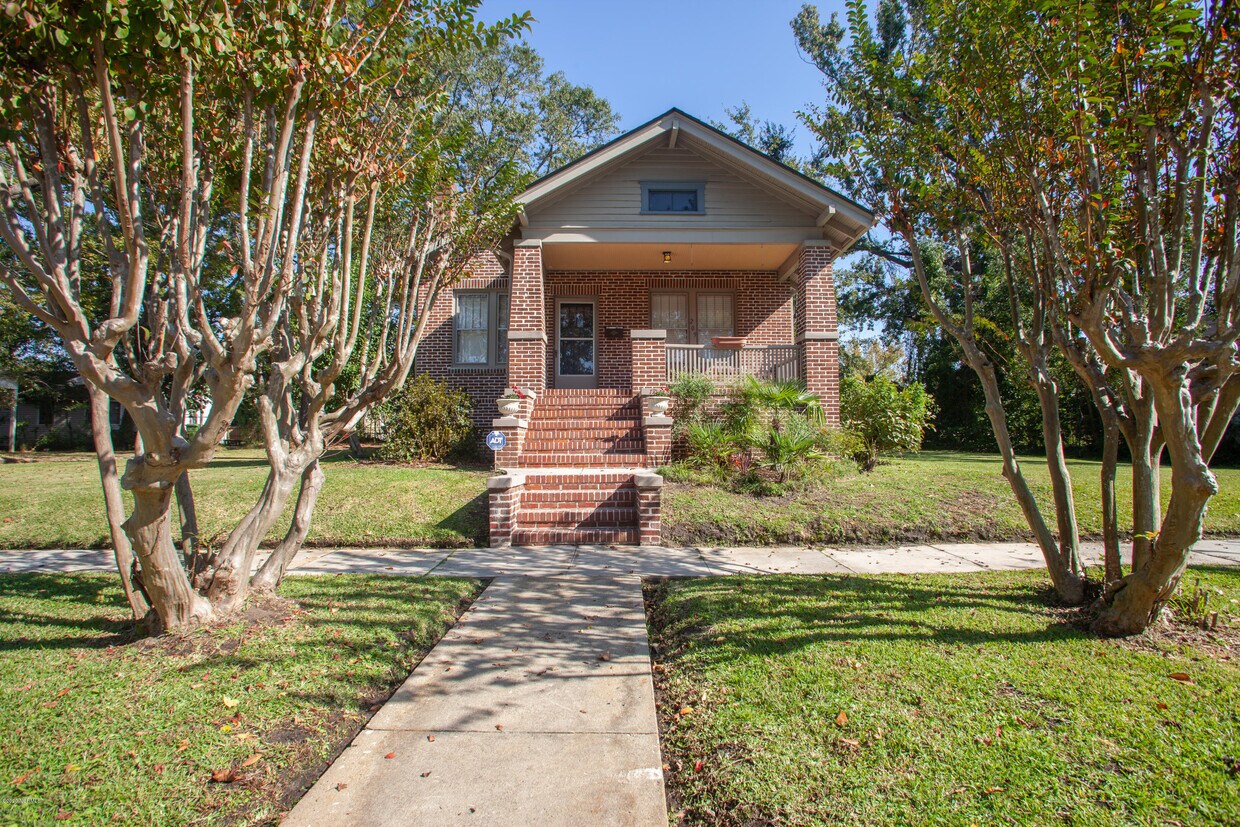 Primary Photo - 209 S 15th St