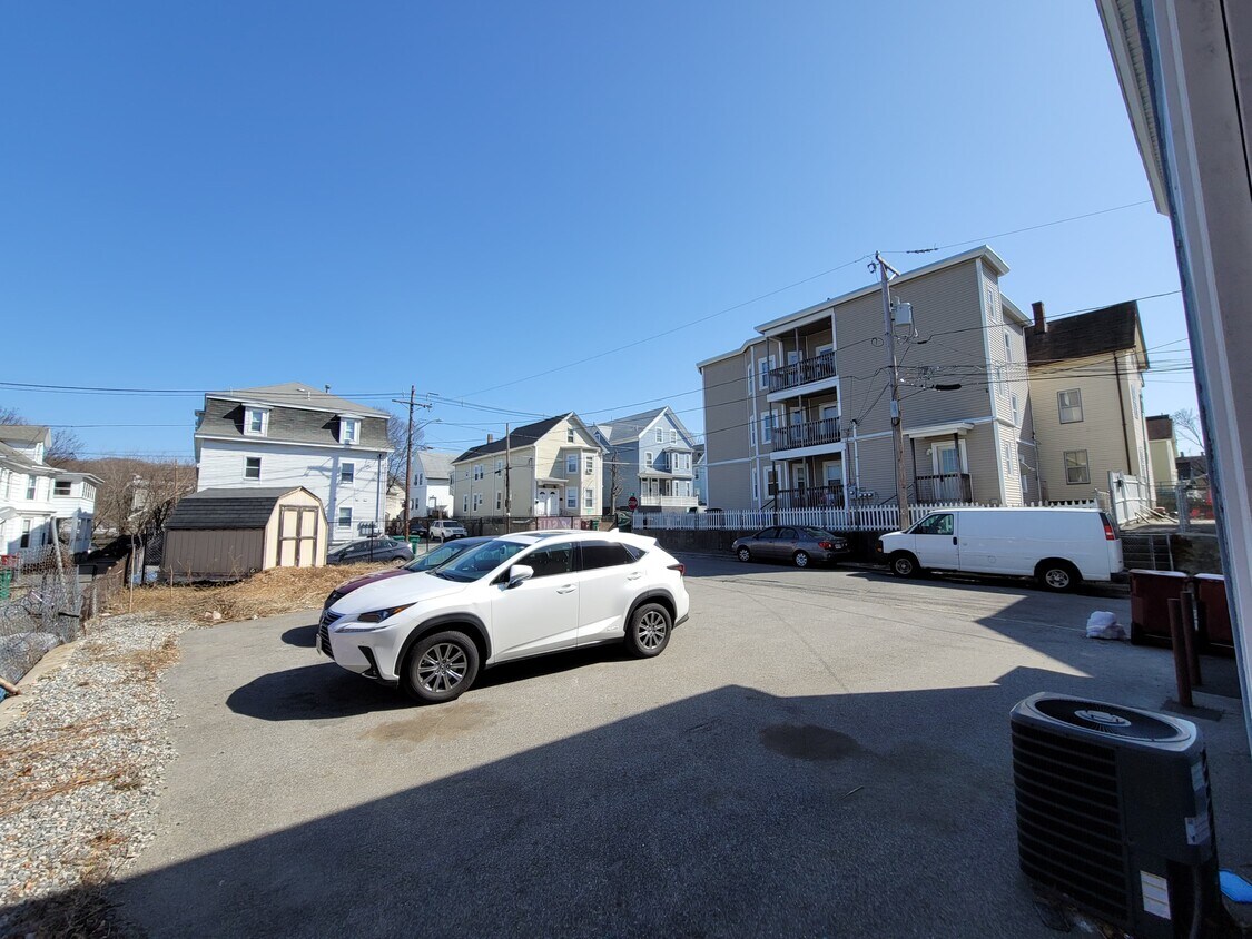Primary Photo - 18 Griffin St