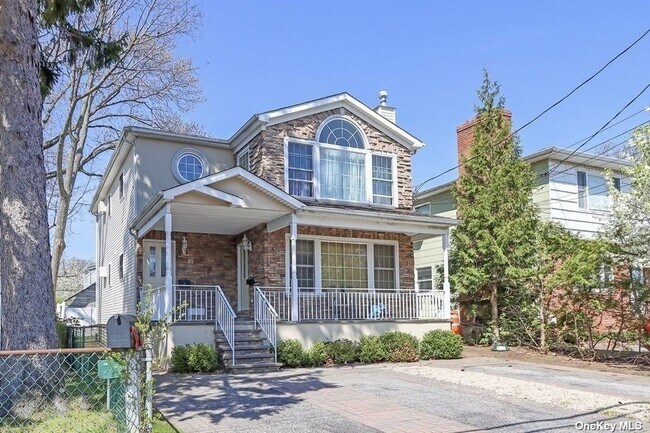 Foto del edificio - 65 Firwood Rd