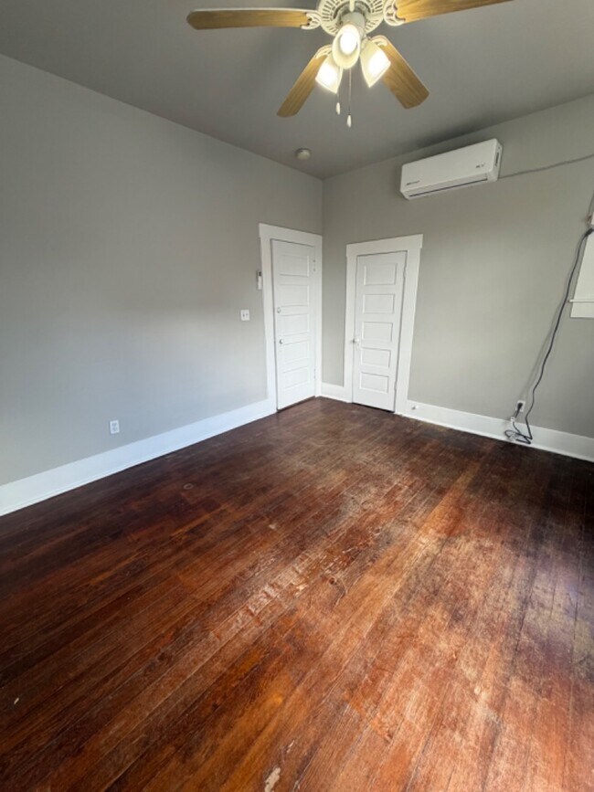 Foto del edificio - 204 Mt Vernon Ct