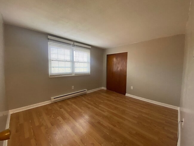 Foto del edificio - 16a Mayberry Dr