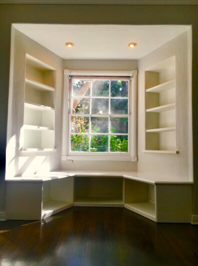 Foto del edificio - 135 S Linden Dr