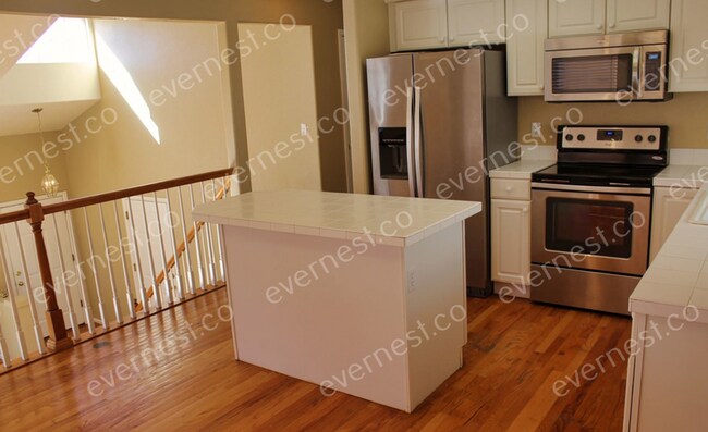 Foto del edificio - 1500 Laurenwood Way