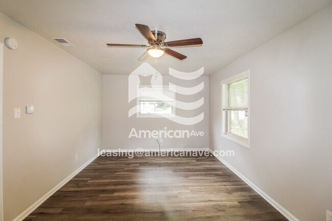 Building Photo - 2227 Danbury Dr