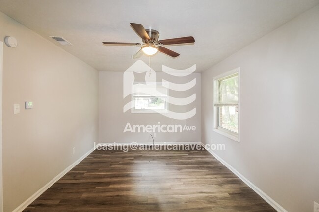 Foto del edificio - 2227 Danbury Dr