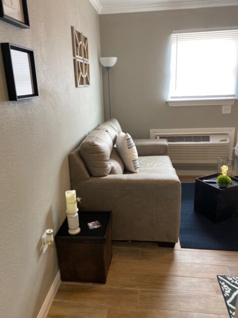 sala de estar - 906 S Colorado St