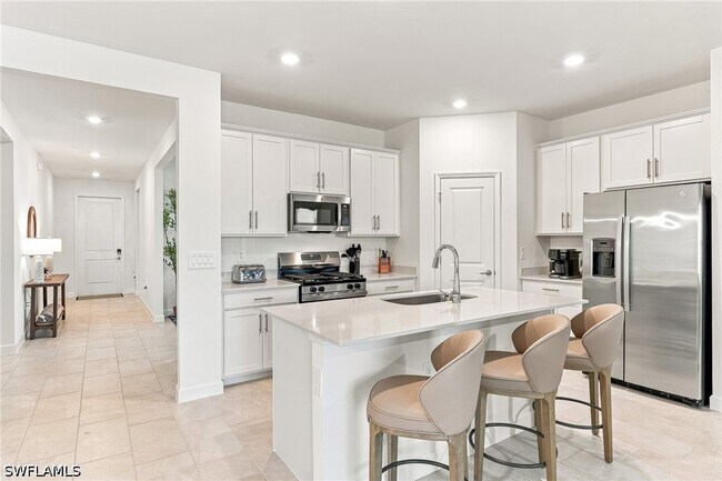 Foto del edificio - 14711 Bluewater Rd